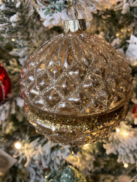 Gold bauble with glitter